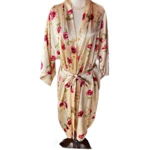 Alexandria Nicole ~ Women’s Medium ~ Floral ~ Gold & Red ~ Satin Robe